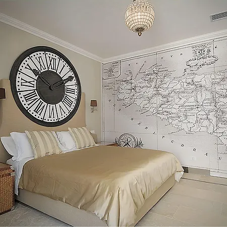 Hotel La Dependance 4*