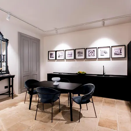 Hotel La Dependance 4*