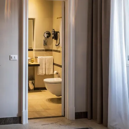 Hotell La Dependance 4*