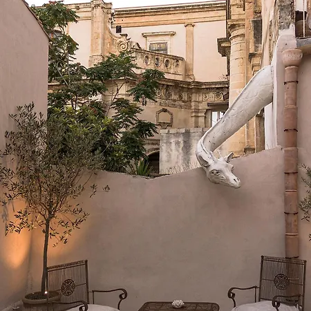 La Dependance Hotell 4*